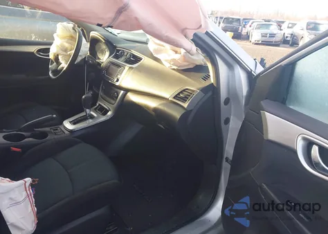 2015 Nissan Sentra Sr z USA, uszkodzony, nr VIN 3N1AB7AP3FY341199